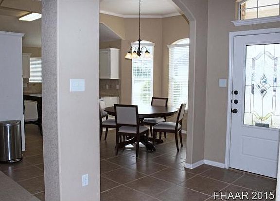 4th image of 2536 Jackson Dr