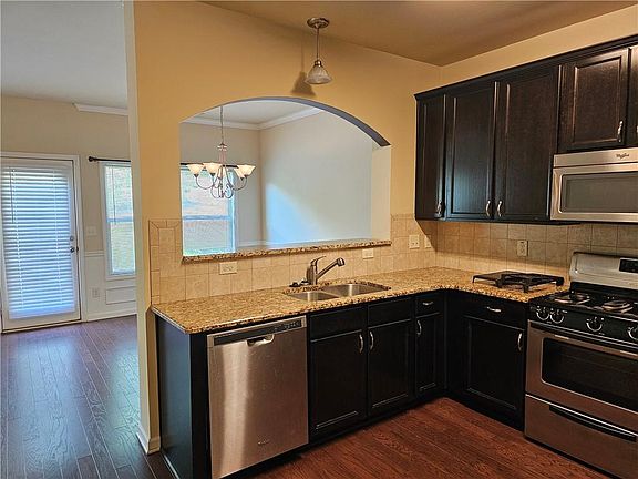 3rd image of 5043 Glencliff Dr