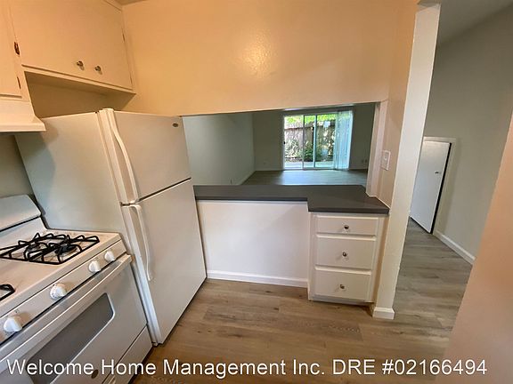 2nd image of 23 Baldwin Ct #11497551