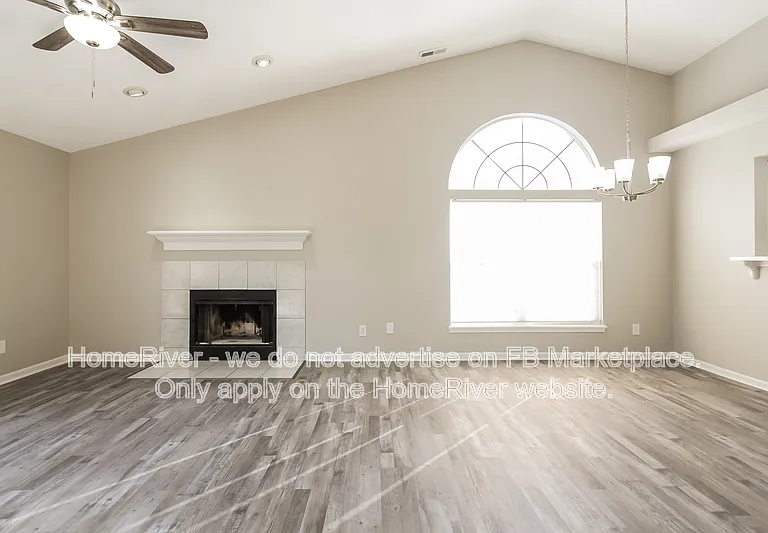 6269 Old Barn Ct — Photo 4