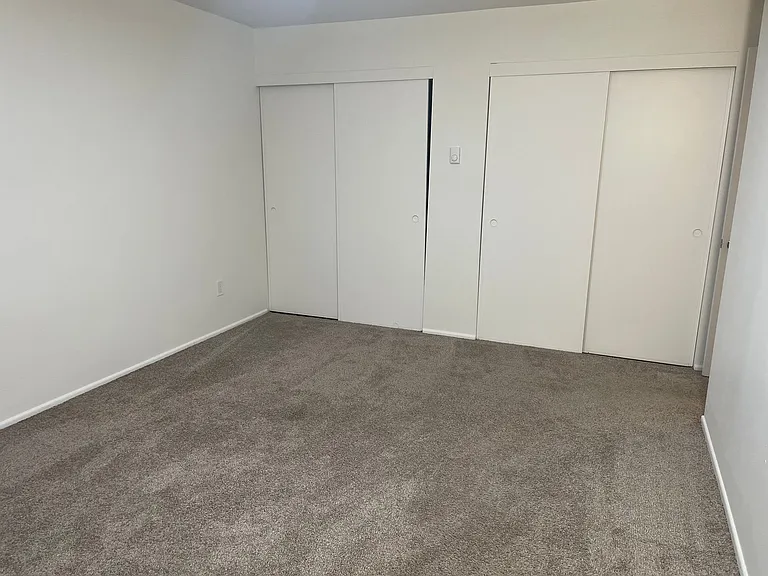 Franklin Apartments — Photo 48