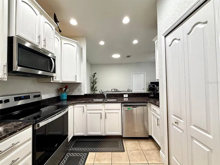 17411 Promenade Dr — Photo 7