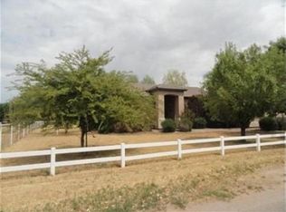 40563 N Friend Ave, San Tan Valley, AZ 85140