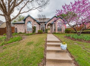 804 Claire View Dr, Desoto, TX 75115