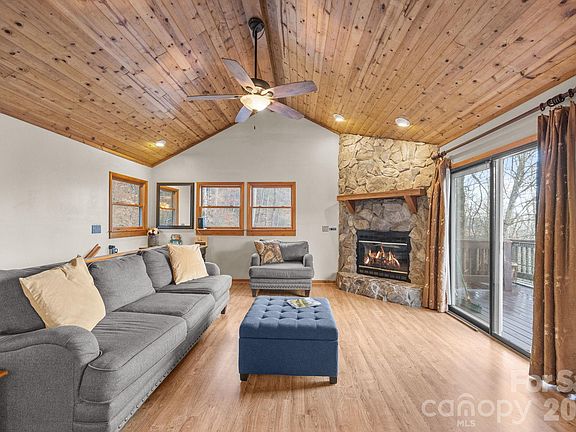 4th image of 959 Plott Balsam Rd