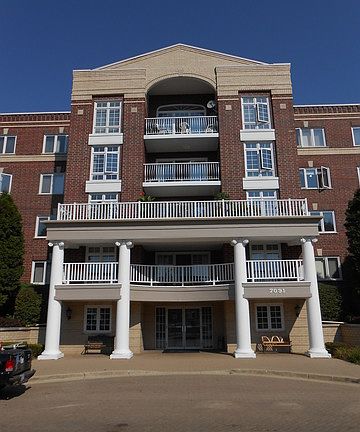 2nd image of 7091 W Touhy Ave APT 410