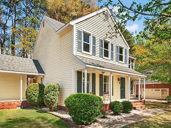 3rd image of 506 Cedarhurst Road