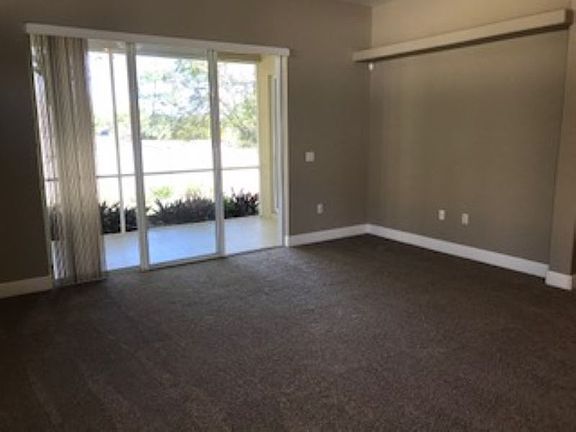 3rd image of 213 Lourdan Ct