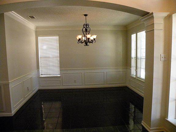 5th image of 20603 Castlemills Ct