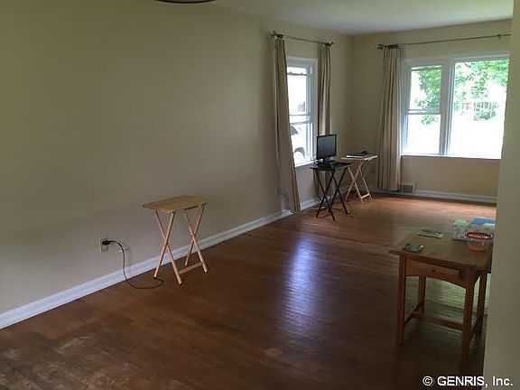 4th image of 77 Elizabeth St