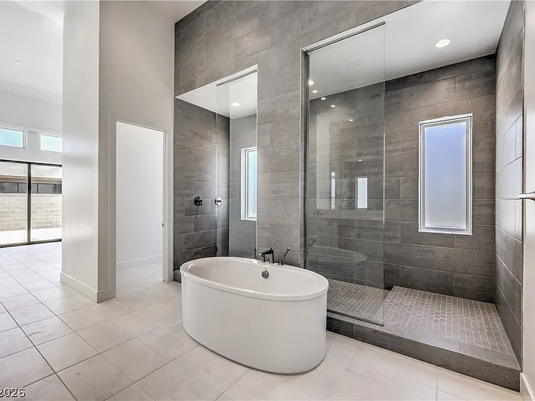 10864 Agate Cliffs Ave — Photo 16