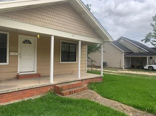 1017 Dallas St, Port Neches, TX 77651