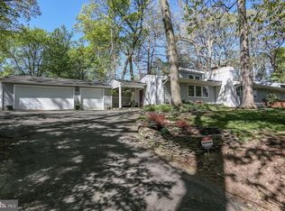 6457 8th St, Alexandria, VA 22312