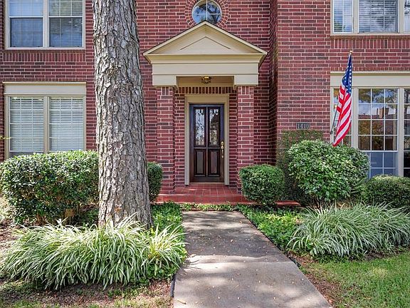 4th image of 1410 Breezy Bend Dr