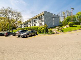5 Wyndover Woods Ln APT 23, White Plains, NY 10603