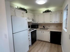 74 Northampton St, West Palm Beach, FL