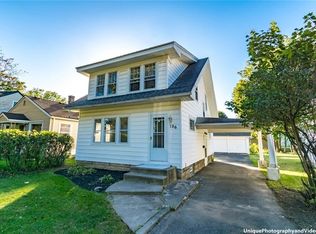 186 Lake Breeze Rd, Rochester, NY 14616