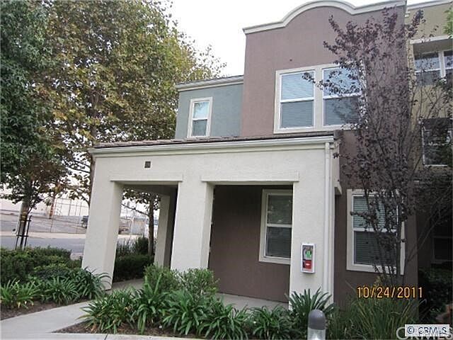 1st image of 209 W Zinfandel Dr