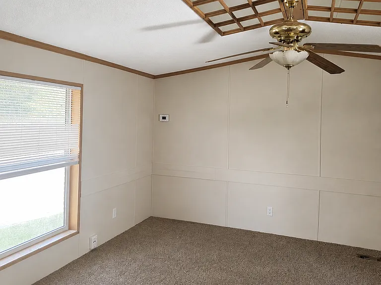 1 E Manor St #1B — Photo 6