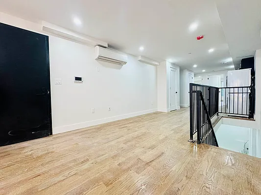 Rented by Native Real Estate LLC | media 8