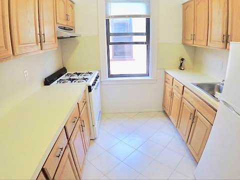 1st image of 2649 30th St APT 3R
