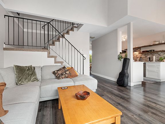 5th image of 1829 Heath Rd #14