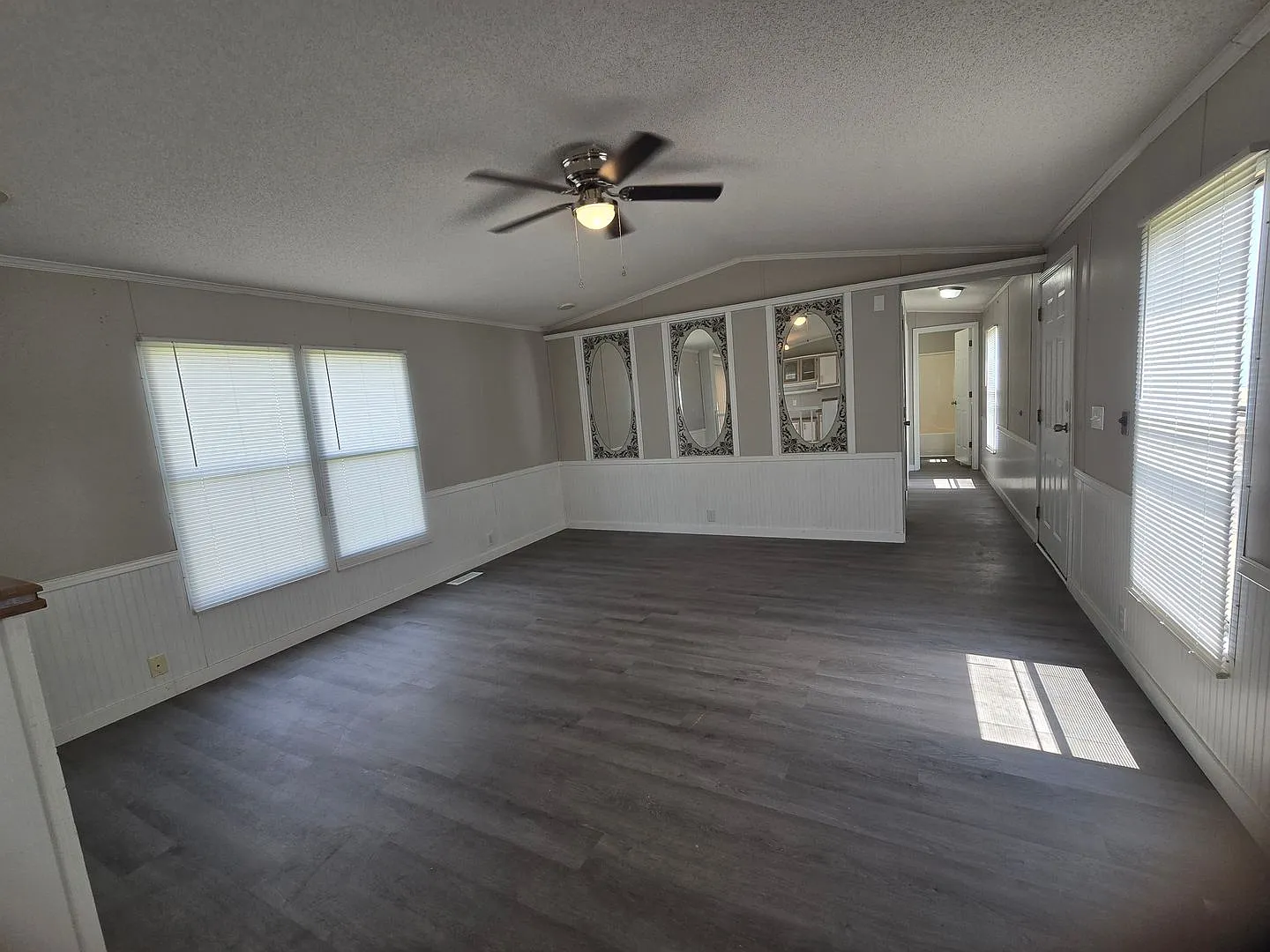 Paddock Fields Mobile Home Park — Photo 3