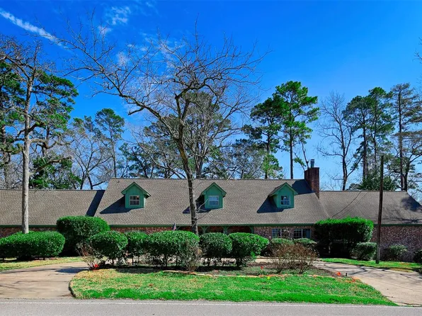 108 Rolling Hills Dr, Conroe, TX 77304