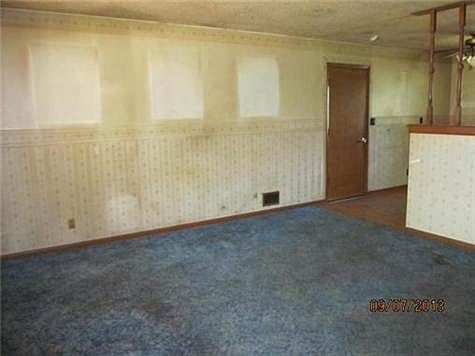2nd image of 15500 E 42nd Pl S