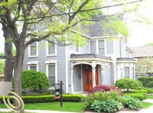 302 W 3rd St, Rochester, MI 48307