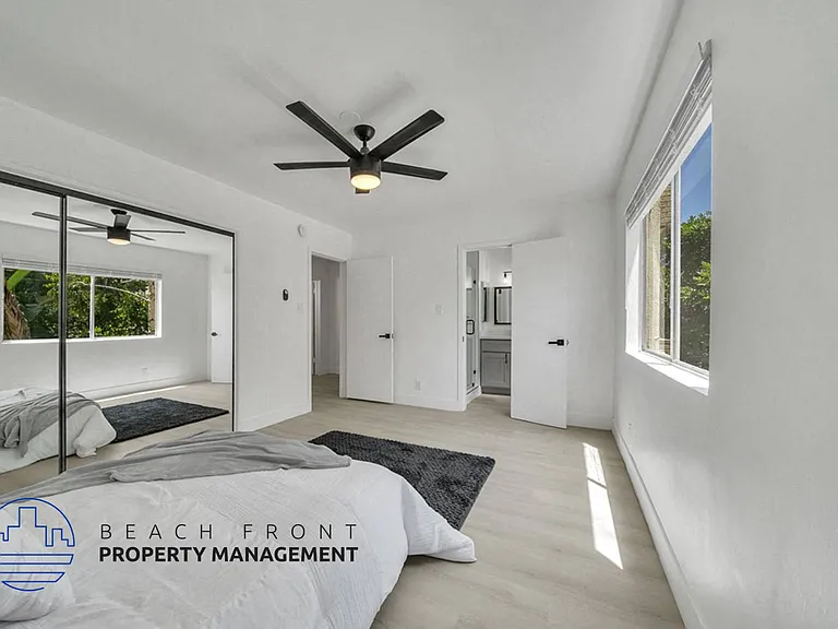 5311 Hermitage Ave. — Photo 10