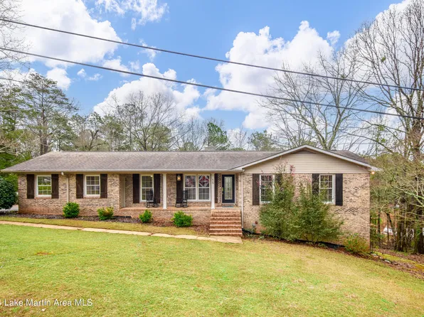 15 Crestline Cir, Alexander City, AL 35010
