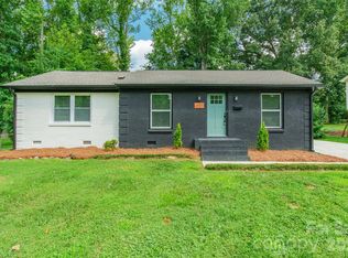6557 Cove Creek Dr, Charlotte, NC 28215