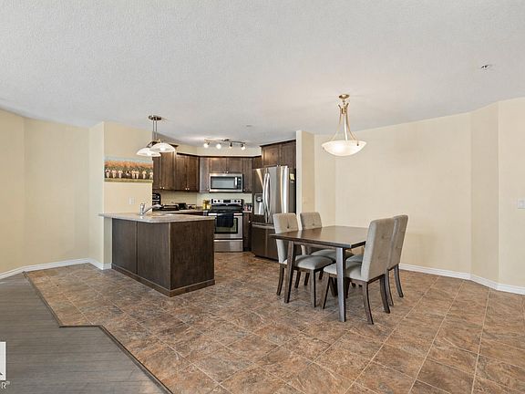 4th image of 901 16th St #3105
