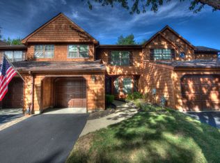 4 Sutton Pl, Islip, NY 11751