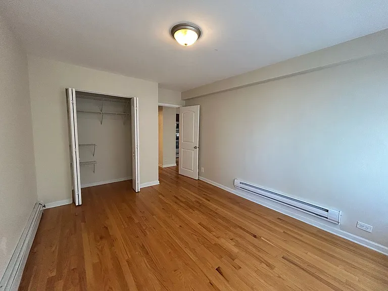 4180 Marine Terrace Apartments — Photo 124