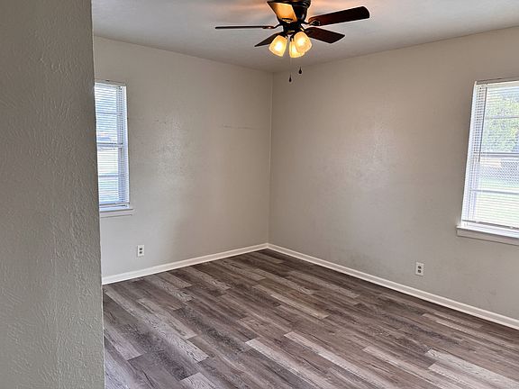 5th image of 1401 E Cortez Dr