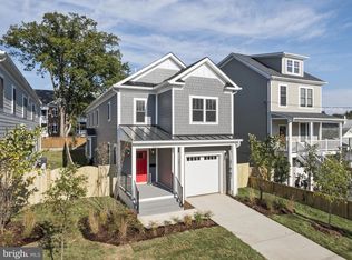 2017 N Emerson St, Arlington, VA 22207