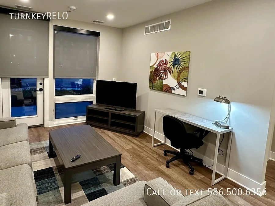 Furnished, Short Term, Corporate Apartment at Forum Flats in Troy — Photo 4
