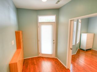 2074 N Oakland St, Arlington, VA 22207