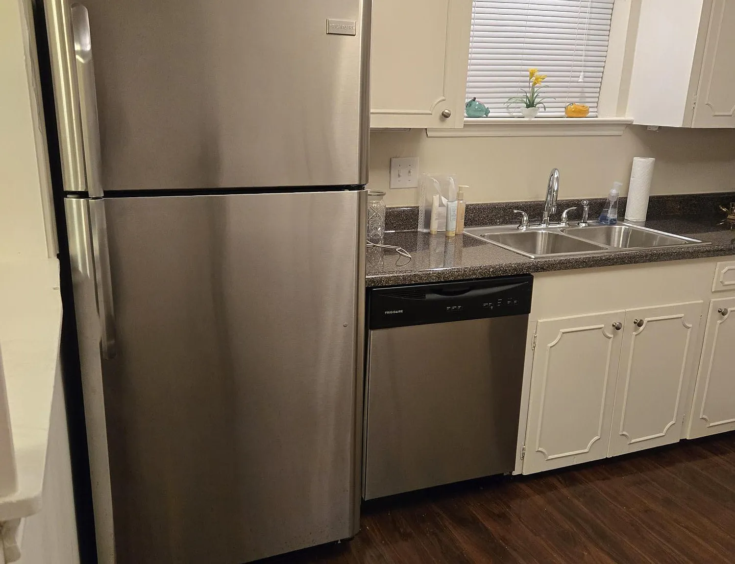 2 bed, 1426 sqft, $2,250 — Photo 2