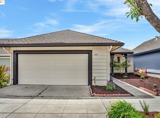 121 Brighton Rd, Alameda, CA 94502