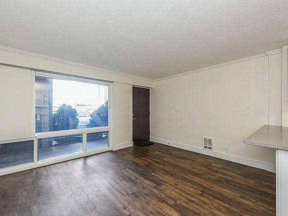 spacious living room