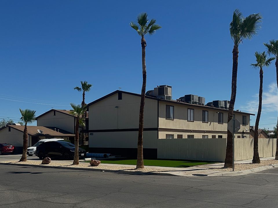 1st image of 490 W Commercial Ave