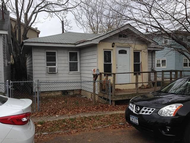 1st image of 235 Moreland St