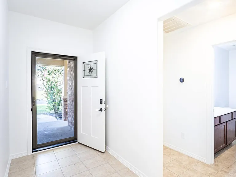 9918 Hideaway Bend Ln — Photo 7