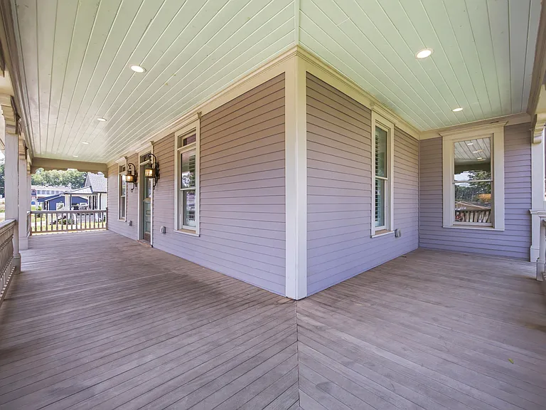 185 W Moreno St — Photo 6