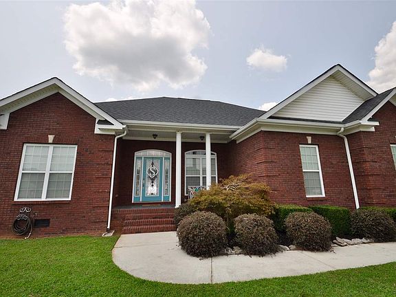 3rd image of 104 Marberry Ln