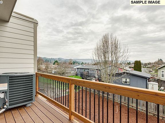 2nd image of 168 Loganberry Ct