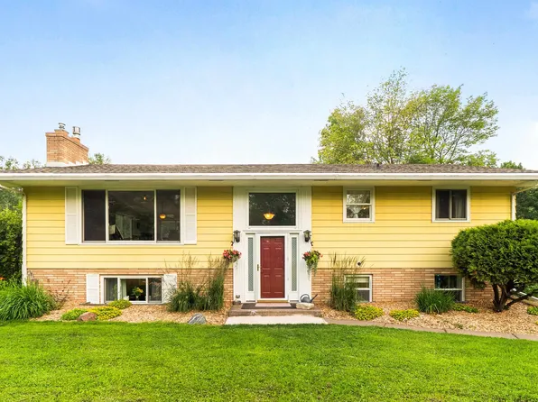 35 Flynn St, Esko, MN 55733